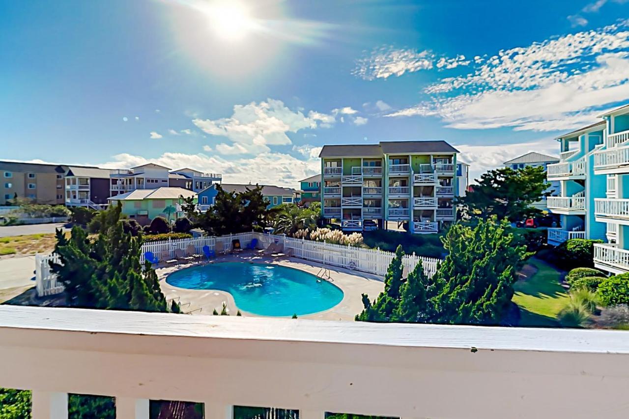 Cozy Carolina Beach Condo Exterior photo