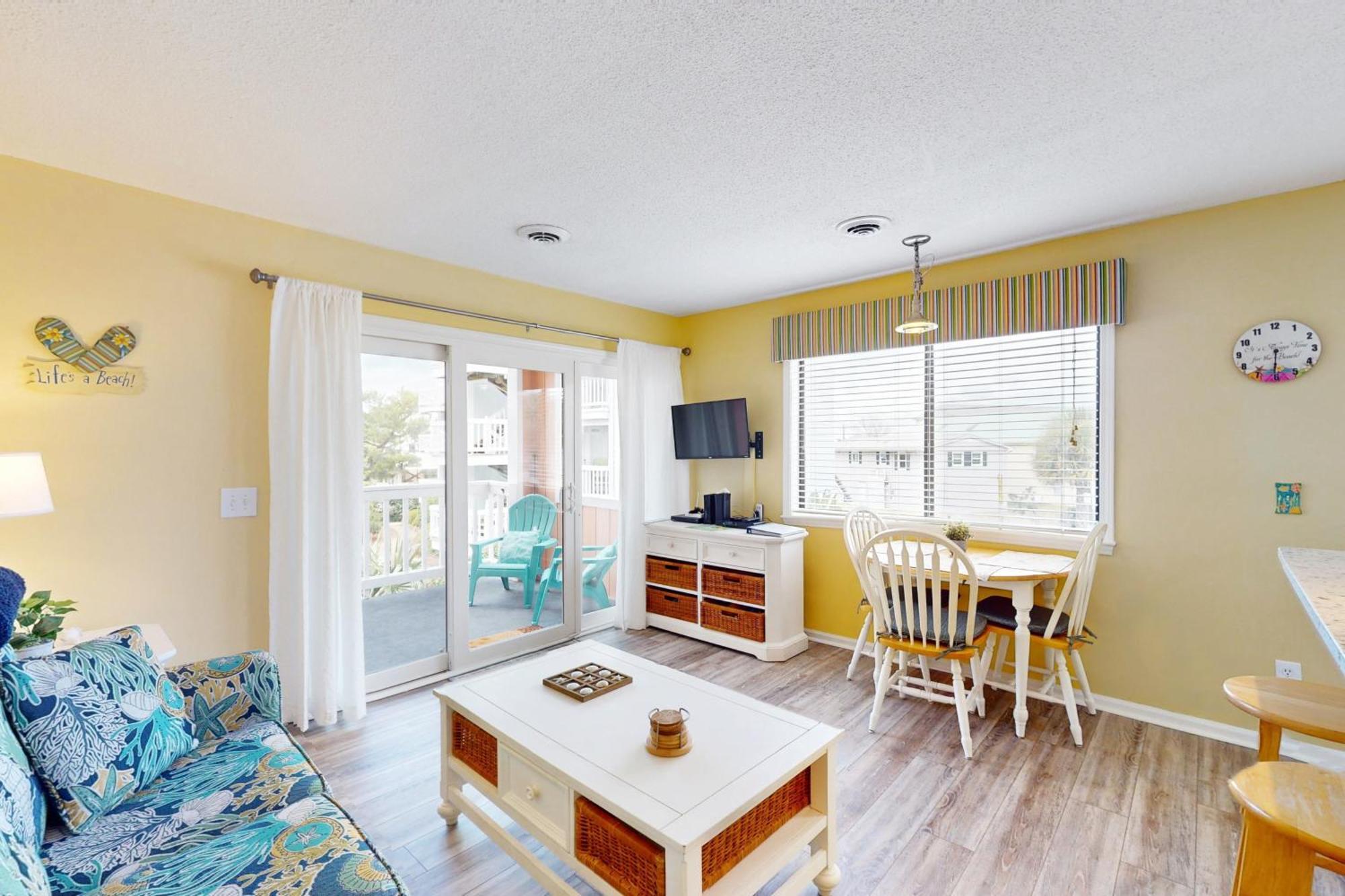 Cozy Carolina Beach Condo Exterior photo