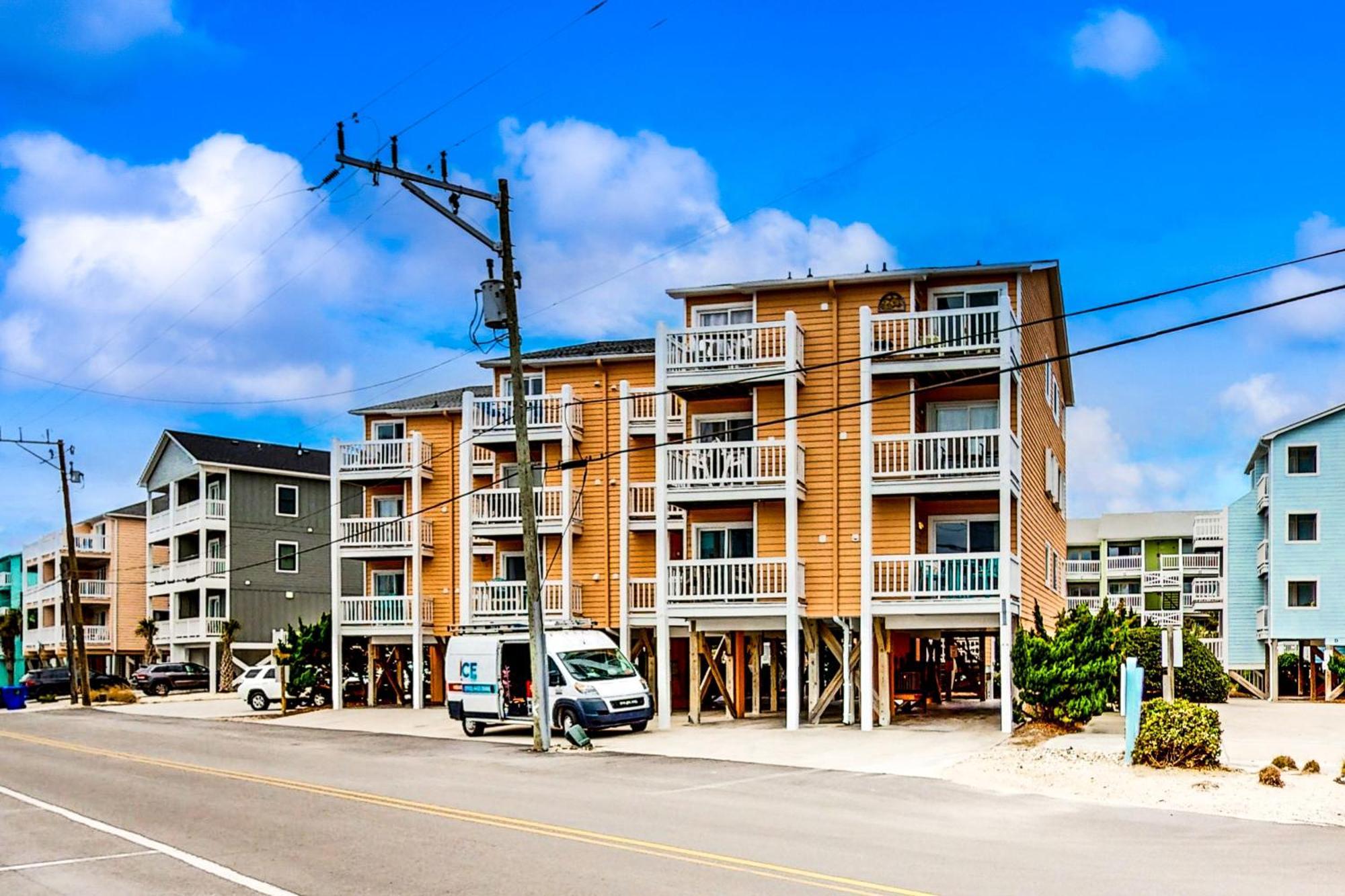 Cozy Carolina Beach Condo Exterior photo