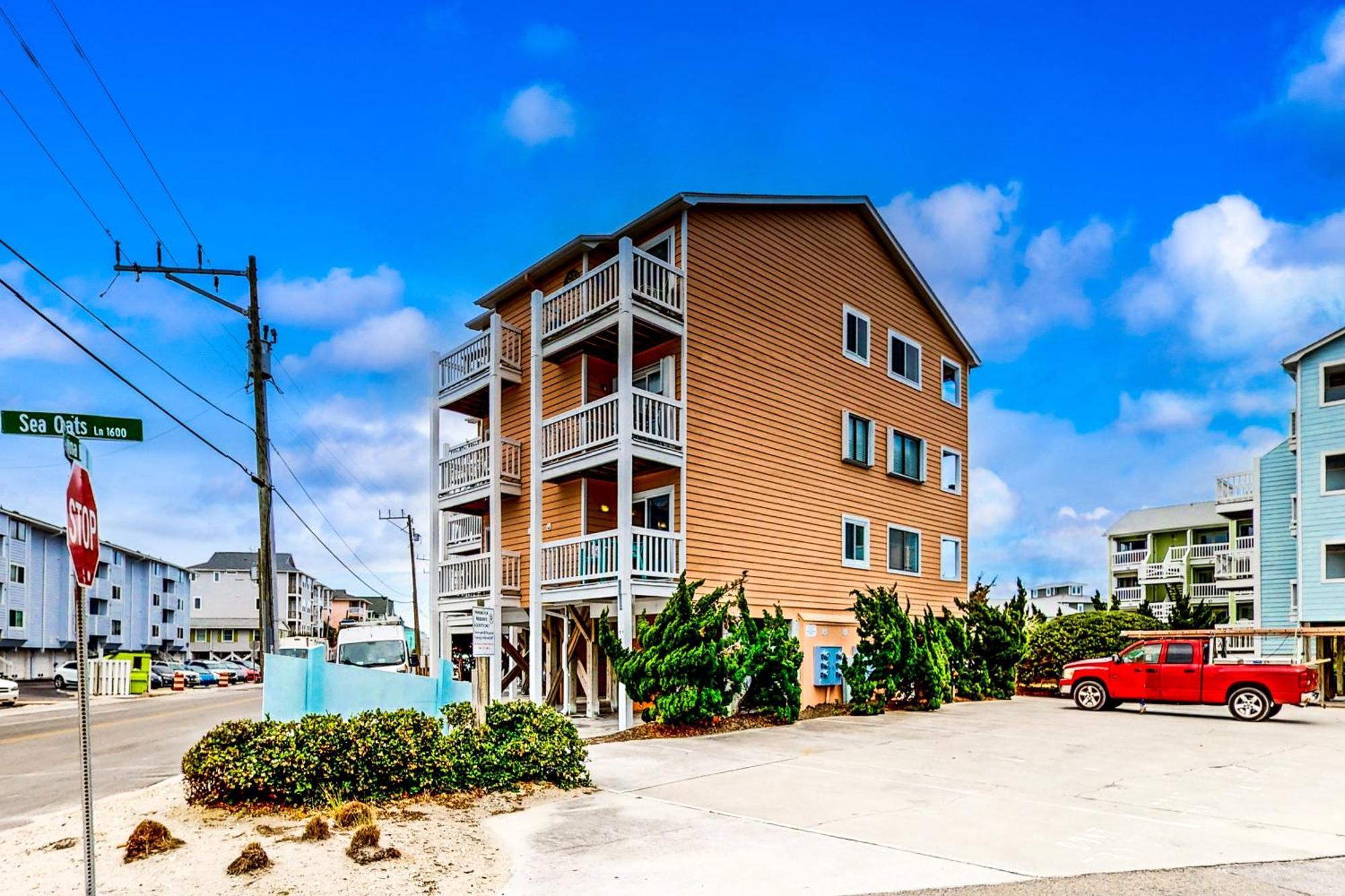Cozy Carolina Beach Condo Exterior photo