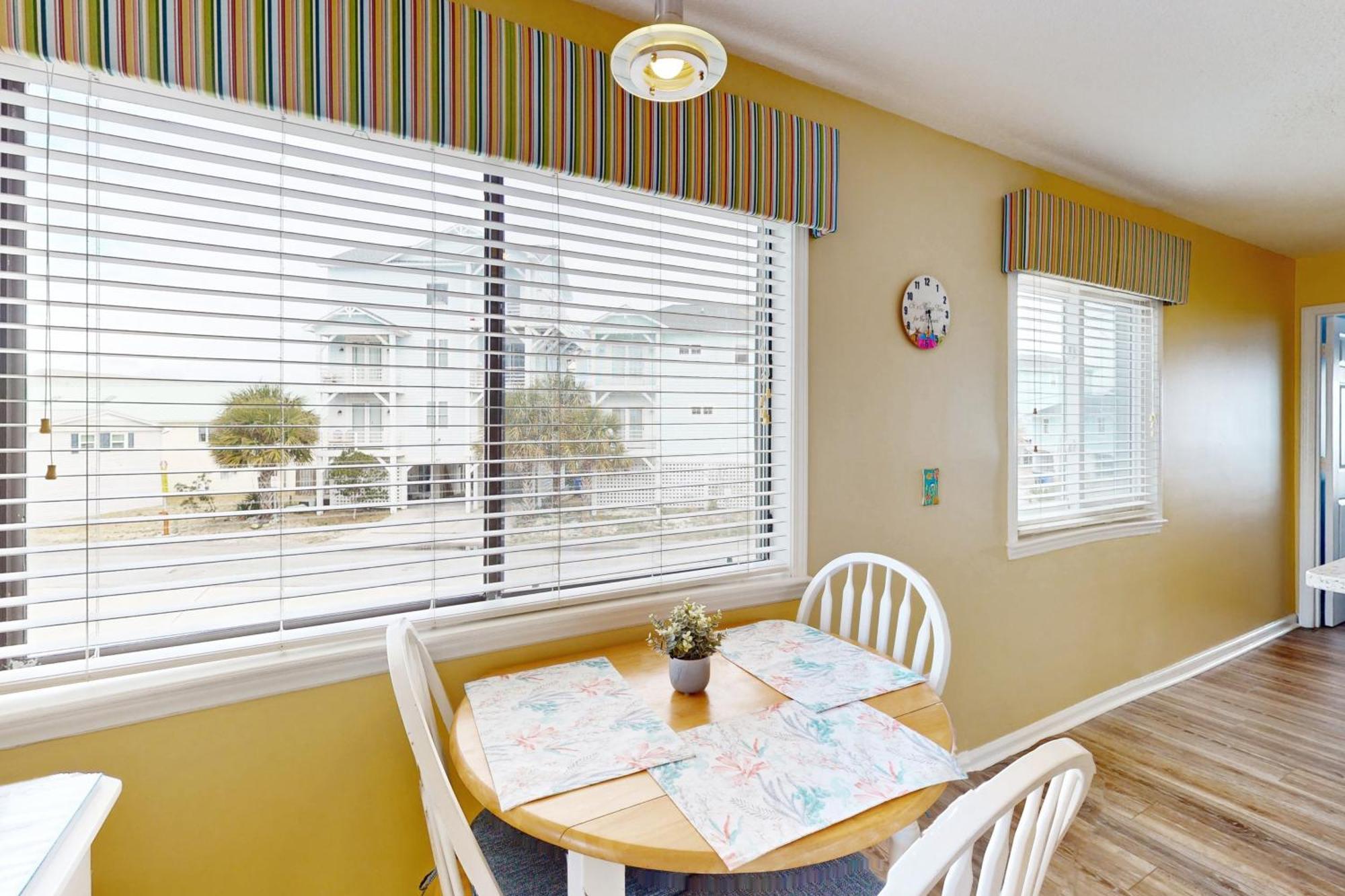 Cozy Carolina Beach Condo Exterior photo